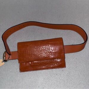 NWT Nordstrom Halogen Faux Crocodile Belt Bag